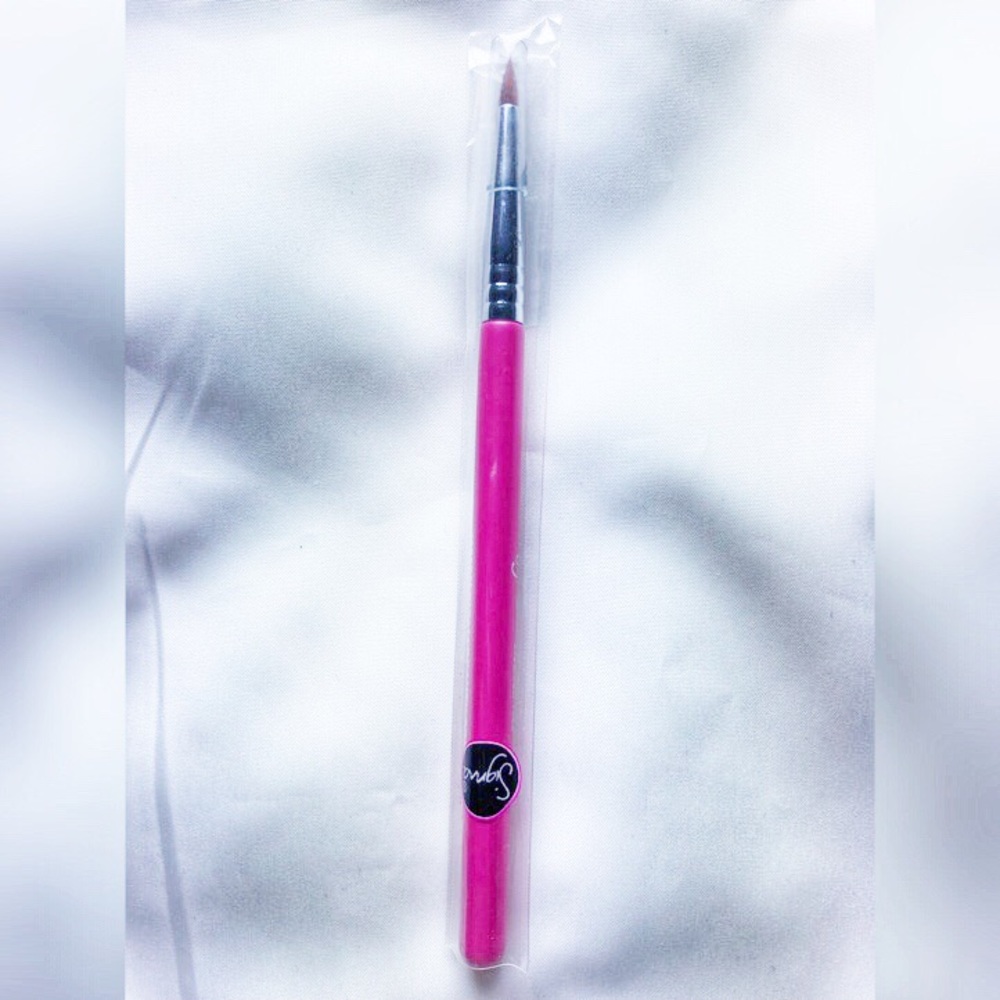 Sigma Beauty Travel Eyeliner e50 Brush-NWT